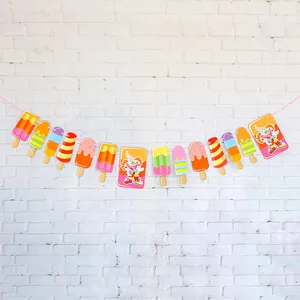 Ghirlanda festiva con gelati colorati e clown per decorazioni per feste estive