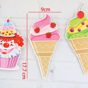 Dettaglio dello striscione per feste gelato con dimensioni 9cm x 17,7cm su sfondo bianco