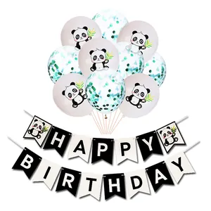 Dettagli del set per festa a tema panda con palloncini e striscione di compleanno
