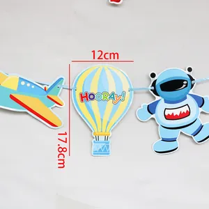 Ruimtefeest slinger met astronauten en 12x17,8cm luchtballonnen voor decoratie