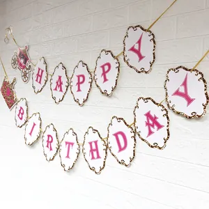 Rosa Happy Birthday Girlande mit Krone und Kutsche für die Babyparty von Mädchen