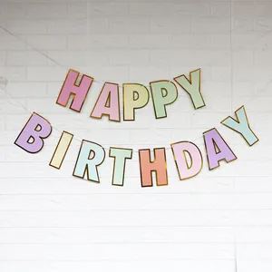 Bunte Macaron Happy Birthday Girlande mit Goldrand für die Dekoration der Geburtstagsparty
