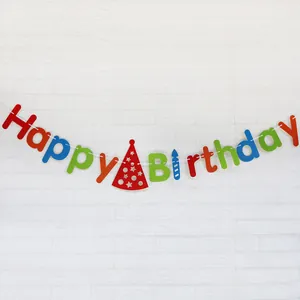Bunte Happy Birthday Girlande mit Partyhut und Kerzen für Kindergeburtstag Dekoration