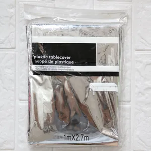 Detail van de zilveren waterdichte plastic tafelkleedverpakking van 1m x 2.7m