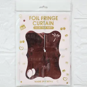 Emballage de détail détaillé du rideau à franges en aluminium avec insert rose