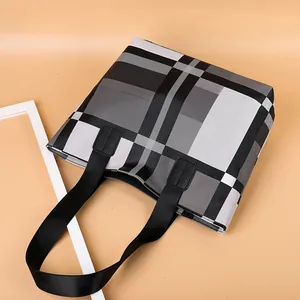 2025 fashion large capacity plaid tote bag for women with black nylon strap and urban style