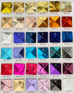 Detaillierter Katalog mit 36 Farben quadratischer Pailletten für Event-Hintergründe
