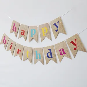 Striscione happy birthday in juta colorata con bandierine a coda di rondine decor