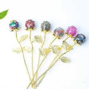 Handmade Natural Crystal Crushed Stone Resin Rose Flower Figurine Gold Alloy Stem Valentine's Day Romantic Desktop Ornament