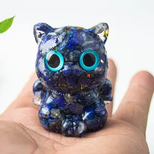 Figurine de Chat en Résine de Gravier de Cristal Fait à la Main Avec Incrustation de Feuille d'Or Ornement de Bureau de Chat En colère pour Décoration de Bureau à Domicile Cadeau