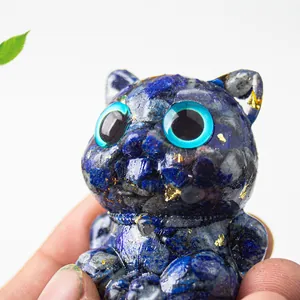 Figurine chat en résine de cristal bleu avec feuilles d'or et yeux bleus décoratifs