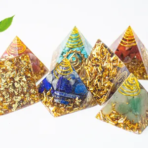 7 Chakra Naturkristall Orgonit Pyramide mit Kupferspule für Haus und Büro Dekoration