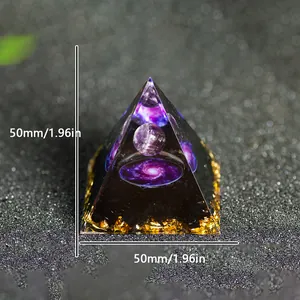 7 Chakra Amethyst Kristall Orgon Pyramide mit Goldflocken und Nebelmuster 50mm