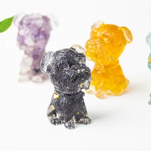Süße Schnauzer Hundefigur mit Naturkristallen und Goldfolie aus Kunstharz