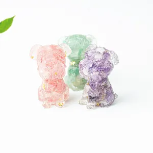 Drei Mini-Schnauzer aus Kunstharz mit Kristallchips und Goldfolie in Rosa, Lila und Grün