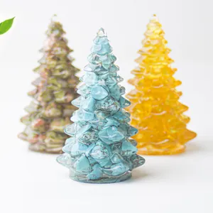 Ensemble de trois sapins de Noël en résine et cristal en bleu, ambre et vert