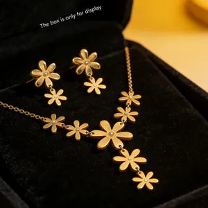 Elegant 18k gold plated stainless steel daisy jewelry set with necklace and earrings