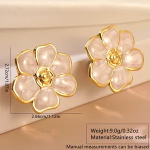 Orecchini a perno vintage a fiore in acciaio inossidabile con smalto rosa e oro