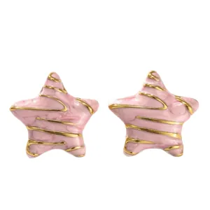Boucles d'oreilles étoiles roses marbrées avec détails ondulés dorés en acier