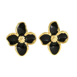 Orecchini di lusso in acciaio inossidabile dorato con eleganti petali di fiori in smalto nero