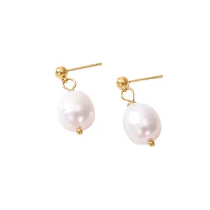 Eleganti orecchini a goccia in acciaio inossidabile dorato 14K con perle d'acqua dolce bianche