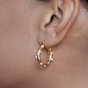 Orecchini a Cerchio con Perla Artificial Sintetica in Acciaio Inossidabile 316L Placcato Oro 18K per Donna Gioielli Eleganti in Metallo Vintage