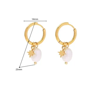 Detailansicht der 14mm Goldstern-Ohrringe mit Barockperlen und Größenangaben im Bild