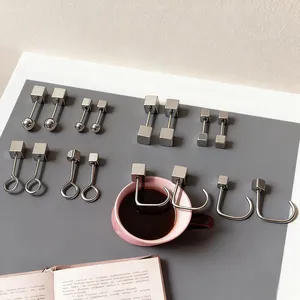 Minimalistische Geometrische Titanium Staal Oorknopjes Klein Vierkant Schroefsluiting Oorknoop Nagel Voor Vrouwen Mannen Unisex Mode Sieraden