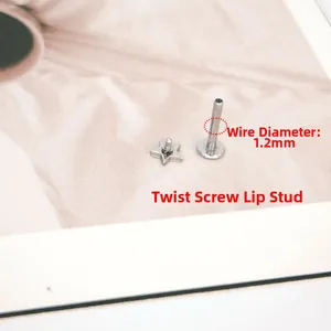 Piercing labret a stella in titanio da 1,2 mm con filettatura a vite per labbra