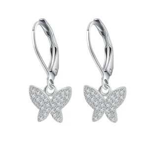 Boucles d'oreilles papillon à fermoir levier ornées de micro-pavé de zircons étincelants