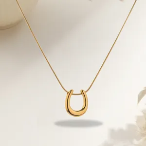 Minimalist Stainless Steel U-Shaped Horseshoe Pendant Necklace For Women Gold Silver Plated Snake Chain Fashion Clavicle Jewelry