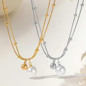 Chic double-layer starfish pendant necklace with pearls in gold and silver finish