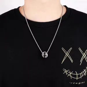 Collar hip hop para hombre con colgante de tres anillos entrelazados y cadena de caja