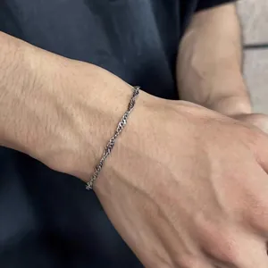 Bracciale a catena ritorta minimalista in acciaio inossidabile per uomo e donna