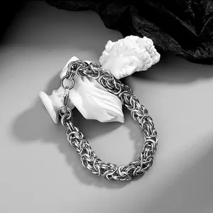 Herren Vintage Armband aus geflochtenem Edelstahl mit byzantinischer Kette und Verschluss