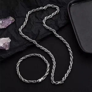 Set de collar y pulsera de cadena de cuerda de acero inoxidable pulido sobre piedras