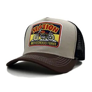 Casquette trucker vintage motocross avec coutures contrastées et maille respirante