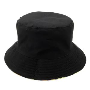 Chapeau bob noir unisexe avec doublure imprimée smiley colorée et finitions soignées
