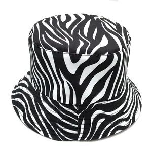 Cappello da pescatore zebrato bianco e nero per protezione solare all'aria aperta