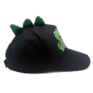 Casquette de baseball noire pour enfants avec imprimé dinosaure et détails 3D