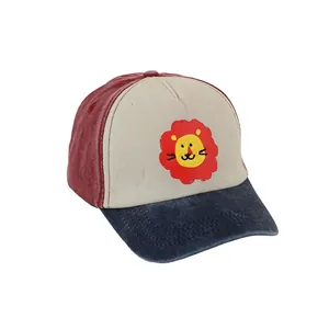 Casquette baseball vintage enfant en coton délavé avec lion et design bicolore rétro