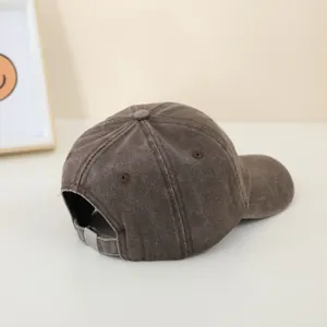 Casquette de baseball vintage en coton marron foncé pour enfants avec boucle en métal