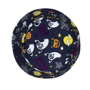 Bob d'Halloween avec motifs de citrouilles et fantômes sur fond bleu foncé