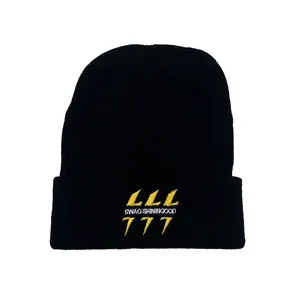 Bonnet en tricot noir d'hiver avec broderie éclair jaune et texte SWAG SHININGGOD