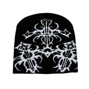 Bonnet en Maille Motif Croix Gothique Acrylique Chaud Hiver Extérieur Streetwear Unisexe Noir Blanc Skull Cap Pour Adultes