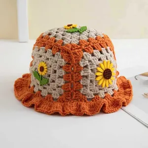 Handgefertigter Häkel-Sonnenblumenhut mit Wellenrand für Damen und Kinder