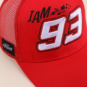Casquette trucker rouge en mesh avec broderie 3D 93 et I AM et détails de texture nets
