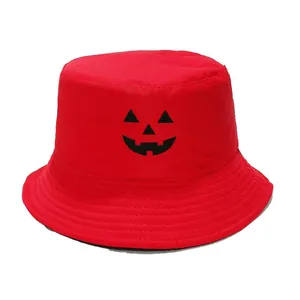 Chapeau bob Halloween réversible avec broderie citrouille noire en rouge vif pour homme