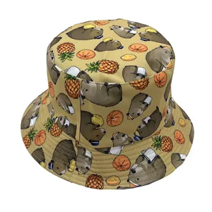 Κομψό χακί καπέλο bucket με σχέδιο Capybara και φρούτα για προστασία από τον ήλιο σε εξωτερικό χώρο