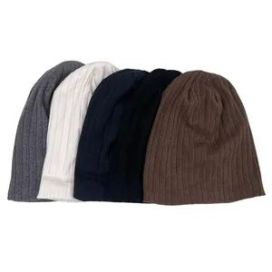 Atmungsaktive gestreifte Beanie Mütze für Damen und Herren in fünf Farben